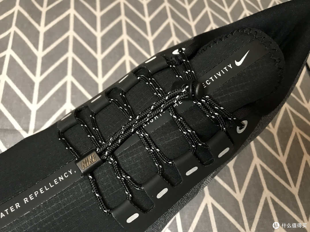 Nike Air Zoom Pegasus 35 Sheild 防水跑鞋
