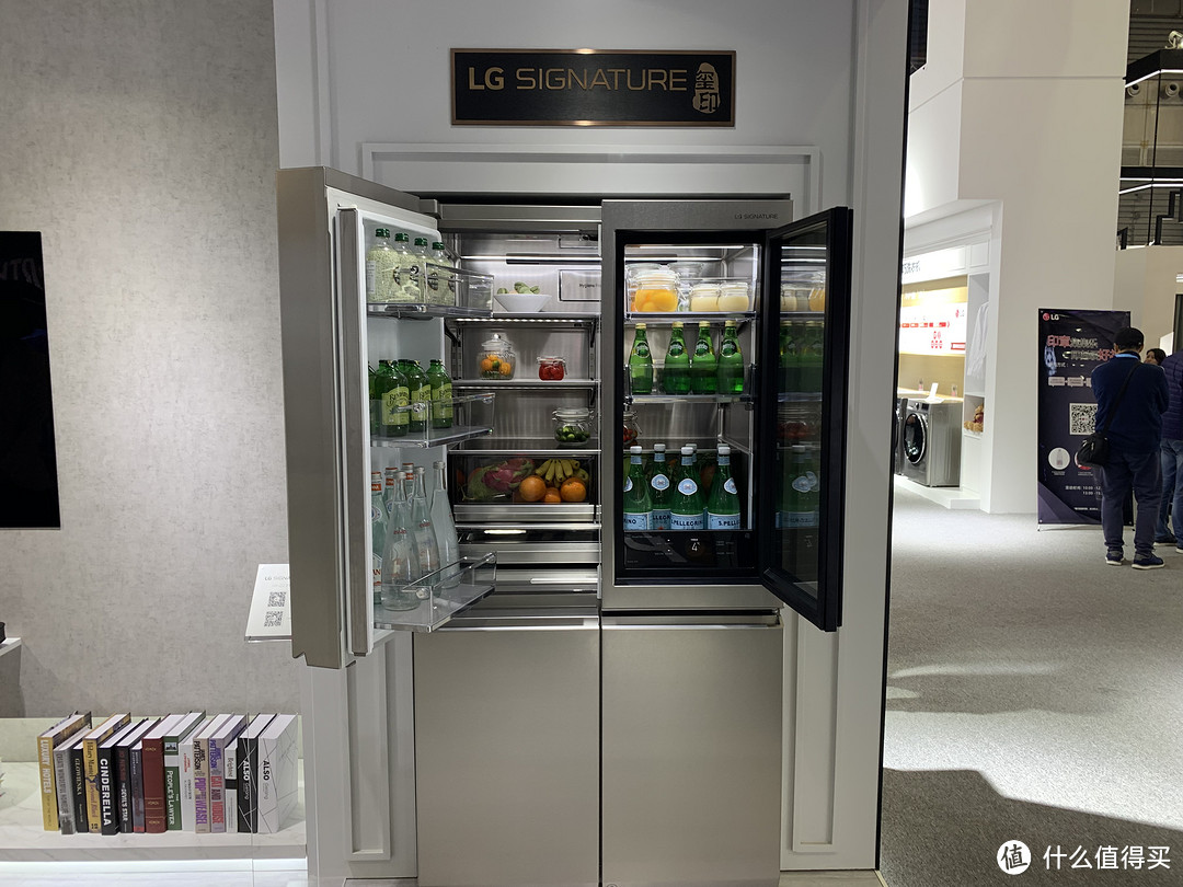 AWE2019 除了OLED大屏电视还有啥？LG 白电也有黑科技！