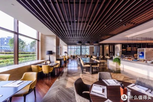 环球港凯悦现烤牛羊排+鹅肝+乳猪+甜虾畅吃！上海环球港凯悦酒店自助餐