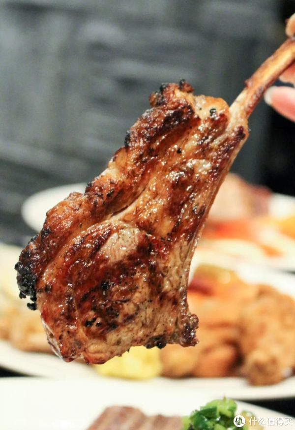 环球港凯悦现烤牛羊排+鹅肝+乳猪+甜虾畅吃！上海环球港凯悦酒店自助餐