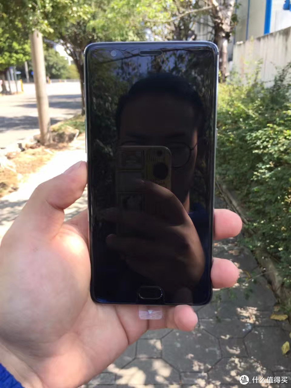 这是用iPhone6拍摄的正面照