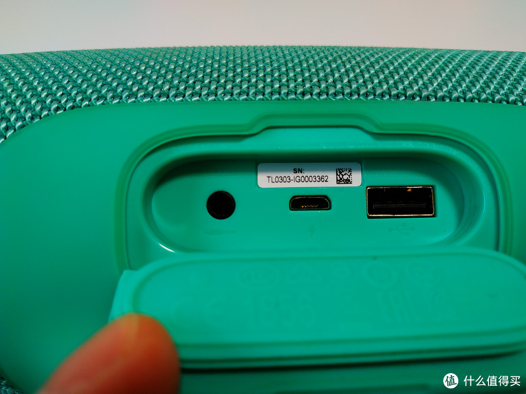 躁动的动次打次,JBL CHARGE 3使用小测