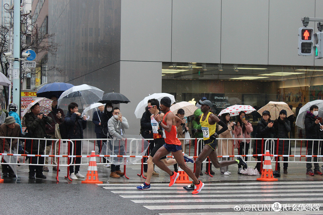 箱根駅伝 激走！Nike Vaporfly 4% Flyknit Hakone Ekiden（箱根色）