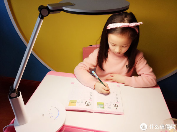 什么是真正的护眼台灯，孩视宝这款很合适