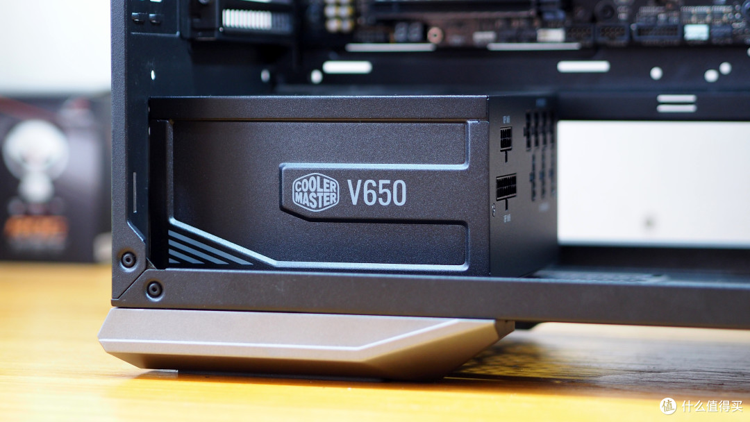 除了十年质保,还要给你双8pin CPU供电——酷冷至尊V650 80plus 金牌模组电源开箱
