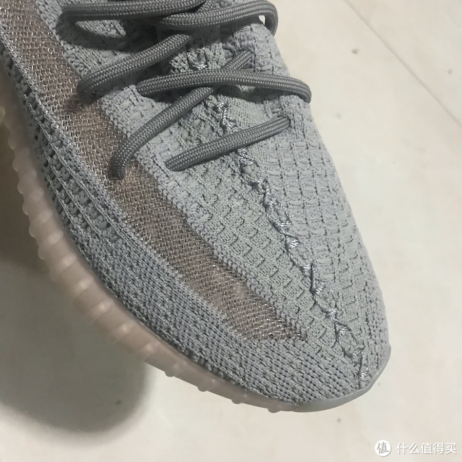 细节近览：YEEZY BOOST 350 V2 全新配色「True Form」露出