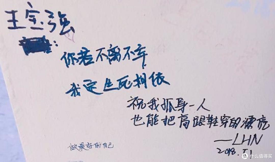 走进四川美术学院黄桷坪校区，让人瞬间穿越到北京798创意园区