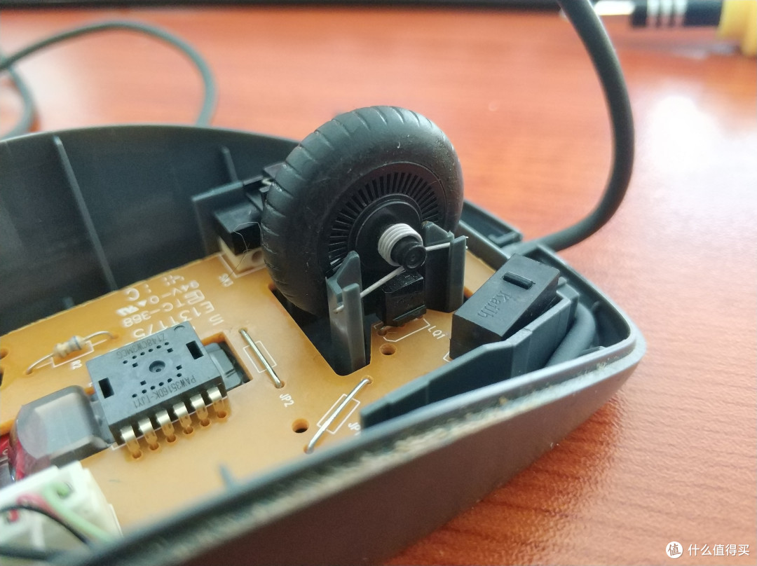 图书馆猿の罗技(Logitech) M90鼠标滚轮异响简单修复