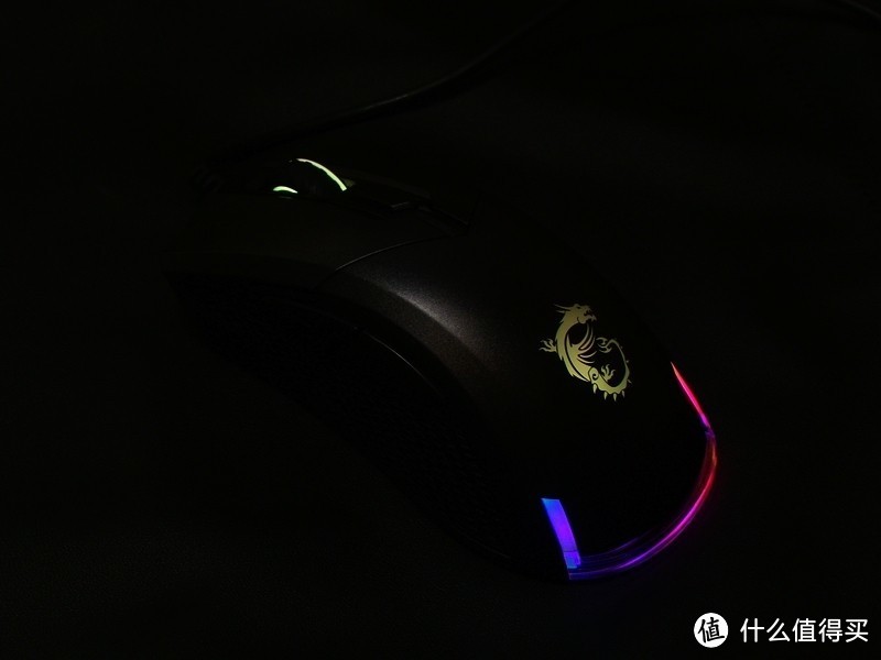 微星MSI RGB GM50电竞游戏鼠标 体验