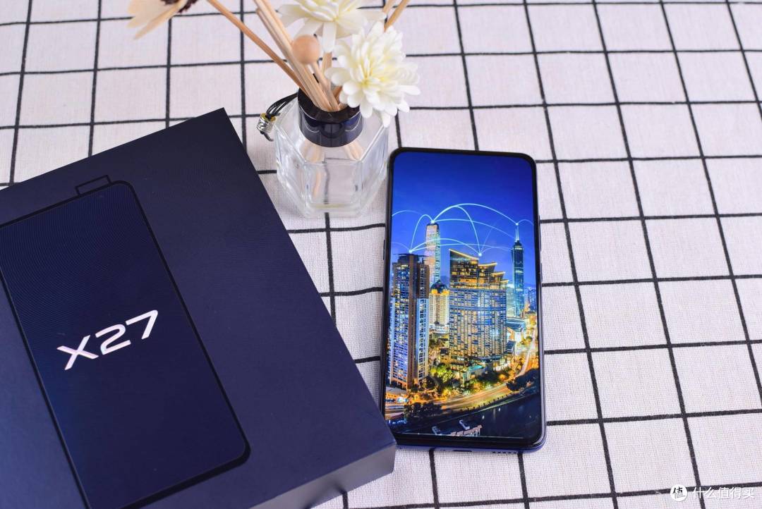 孔雀开屏般的美丽 vivo X27评测体验
