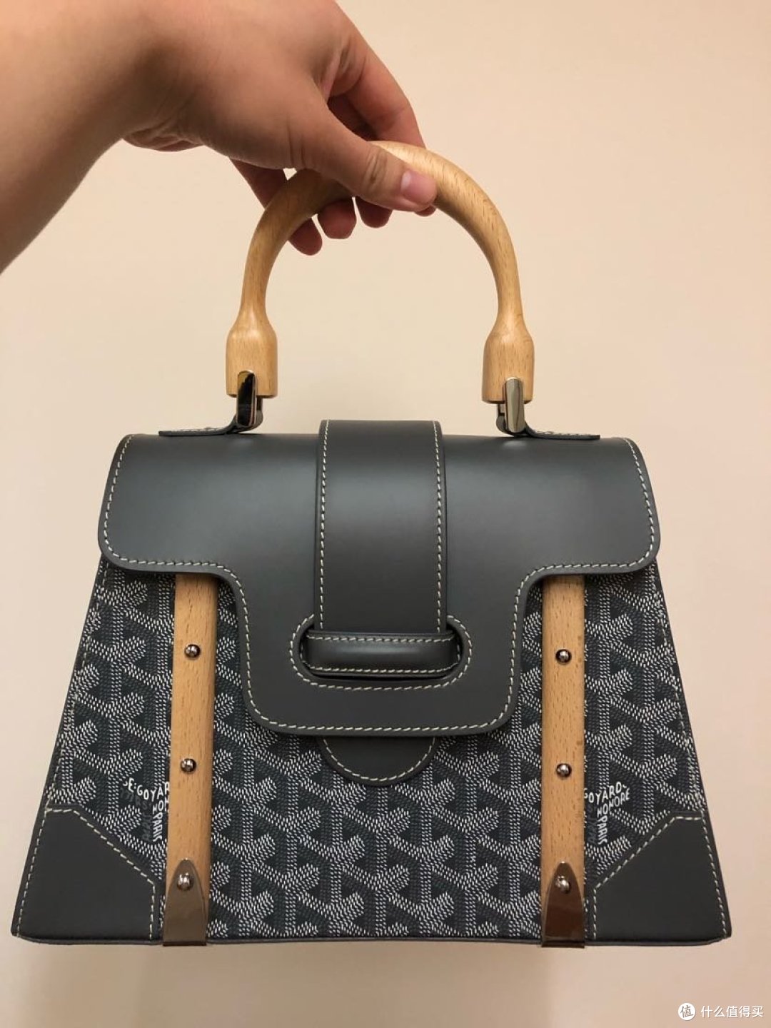 今年又给老婆买了个包—Goyard Saigon pm灰色