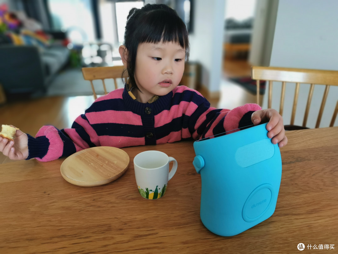 有了它,孩子开口学英语,不再是难事!——杜丫丫英语学习机初体验