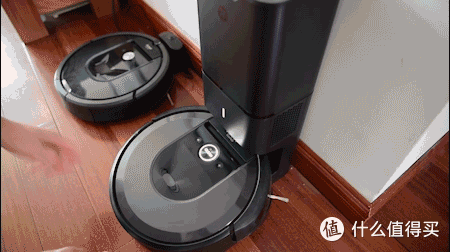 会自己倒垃圾的扫地机器人:iRobot i7+ 附iRobot扫地机器人行为解读