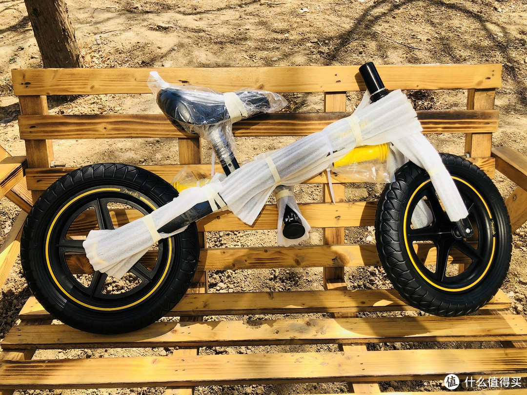 柒小佰滑步车凭啥独得小伙子的恩宠?