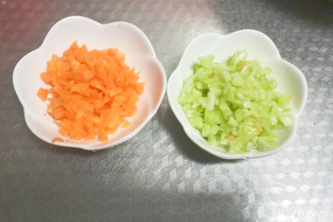 面包糠炸一切,让隔壁小孩馋哭了的炸香蕉+可乐饼做法分享