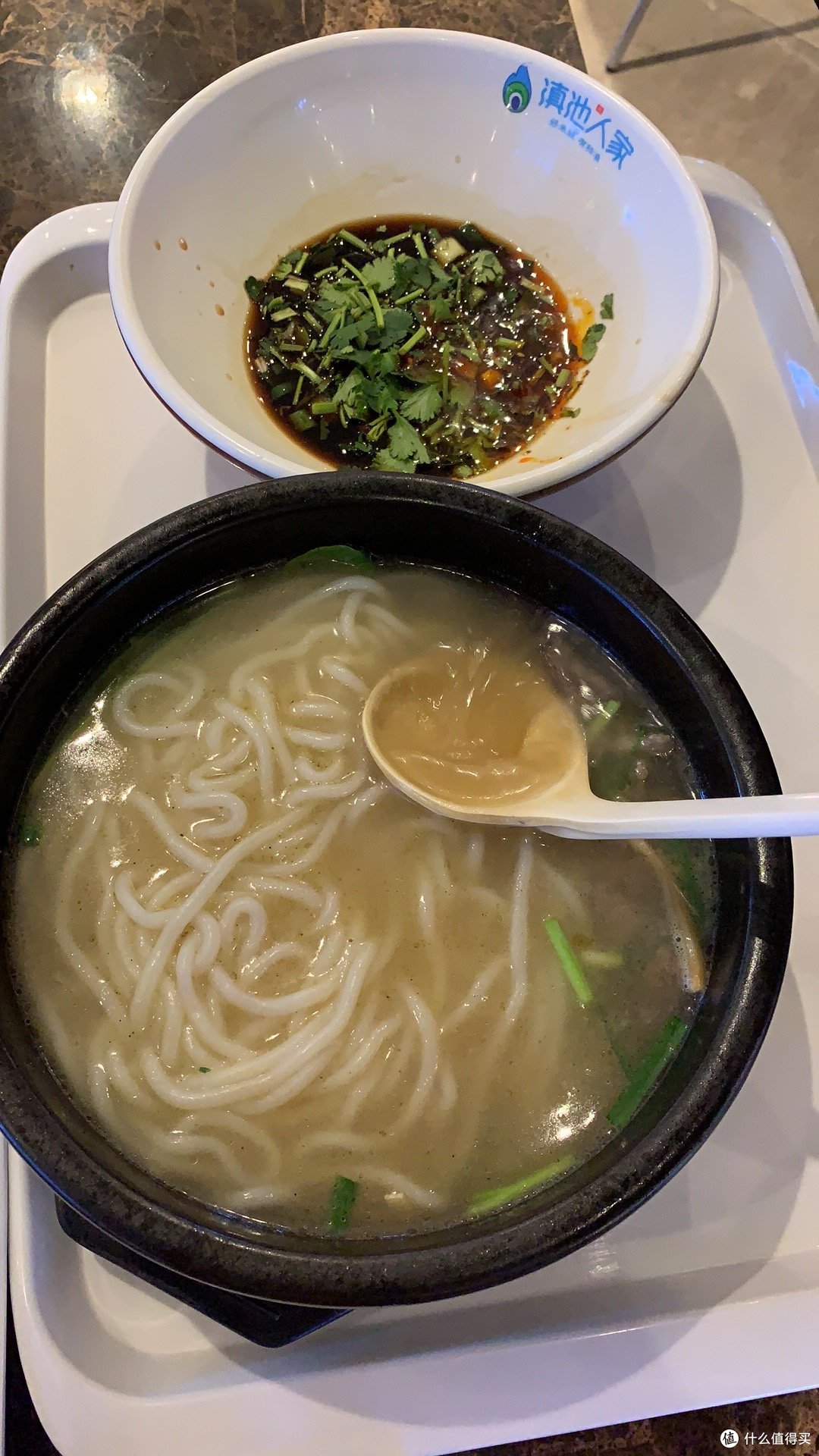 打卡大连最火的海肠饺子,不吹不黑到底什么样?