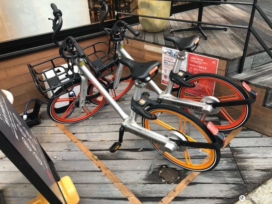 其他城市都没看到,居然在神户看见了摩拜单车