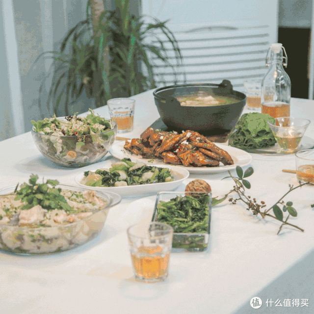 18岁少女爆改废旧仓库,造田园小院,美成仙境!