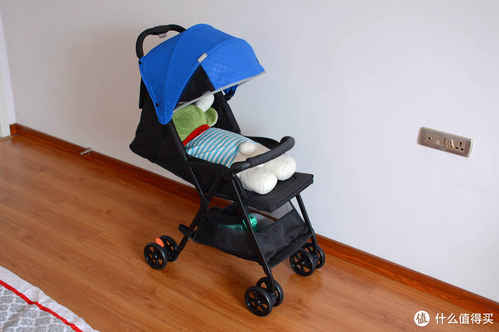 “米粉节”新品MIBABE婴儿推车，超轻单手折叠可坐可躺