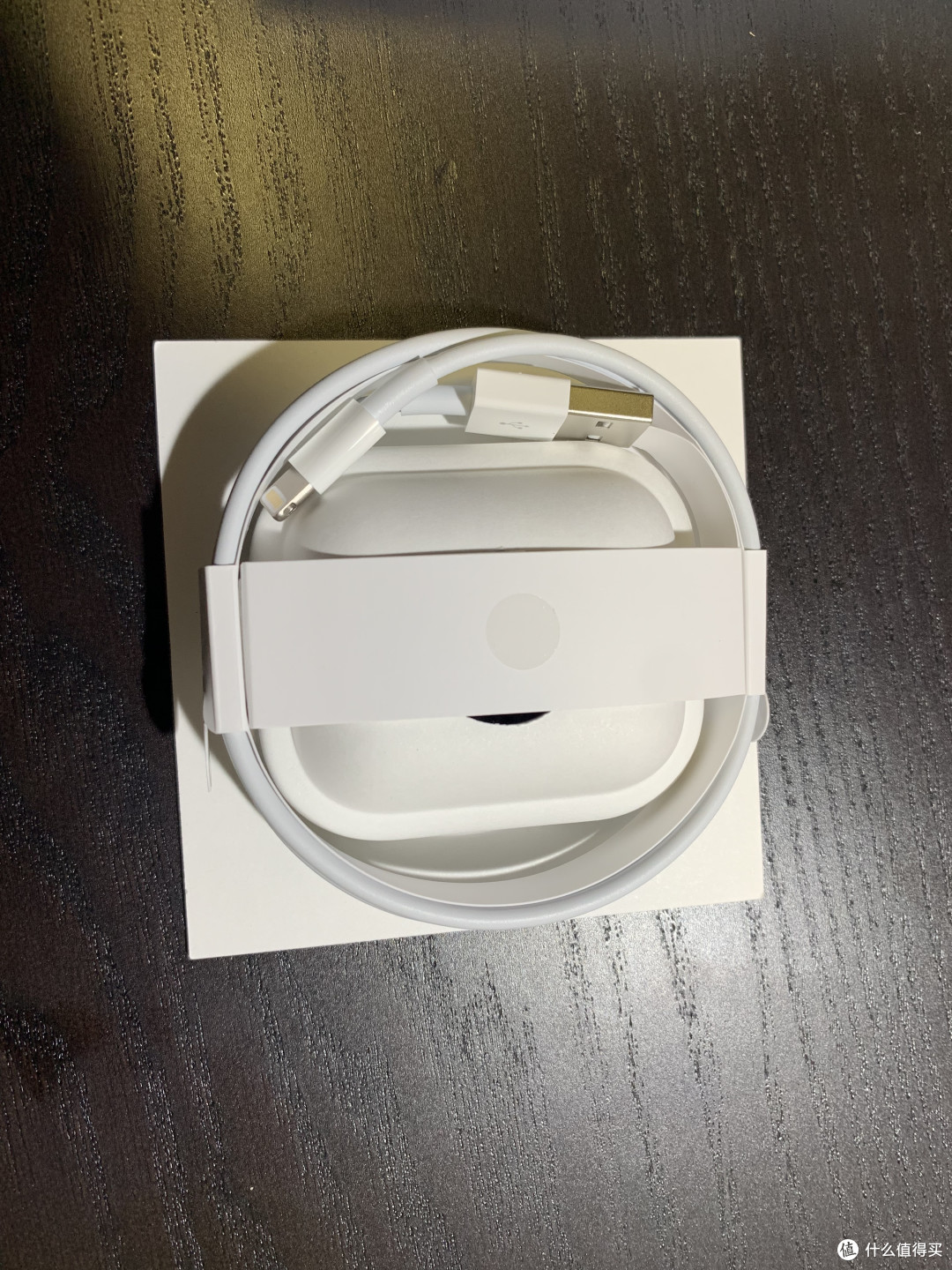 暗藏的充电线