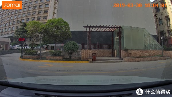 视角·可视角度还不错 但是画面亮度一般