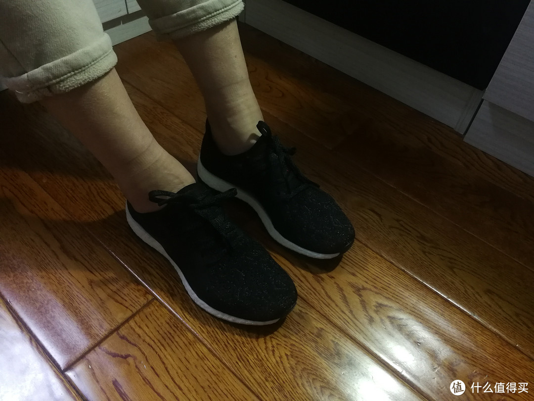 便宜又舒服的老年健步鞋——adidas 阿迪达斯 PureBOOST X ELEMENT 开箱