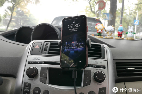 更快 更高 更强 -- 小米无线车充体验