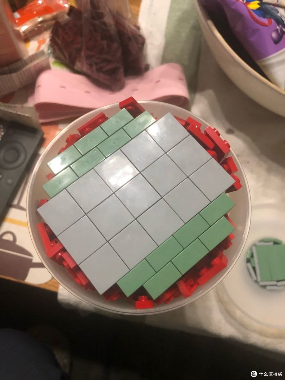 乐高拼杯一时爽,一直拼杯一直爽。罚站几时不知累,谁知拆杯泪两行