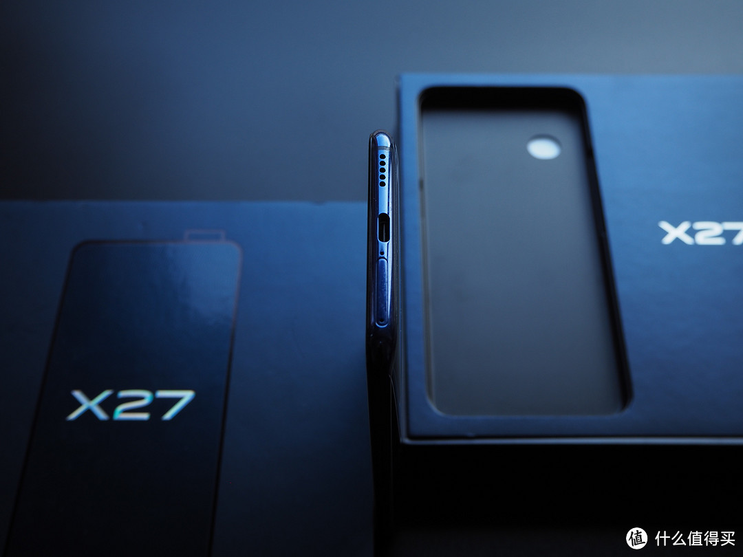 vivo X27上手评测：广角三摄+零界全面屏，真香！