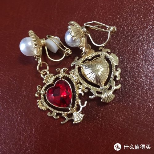 无需打耳洞也可以戴耳钉和耳环 耳夹收集患者