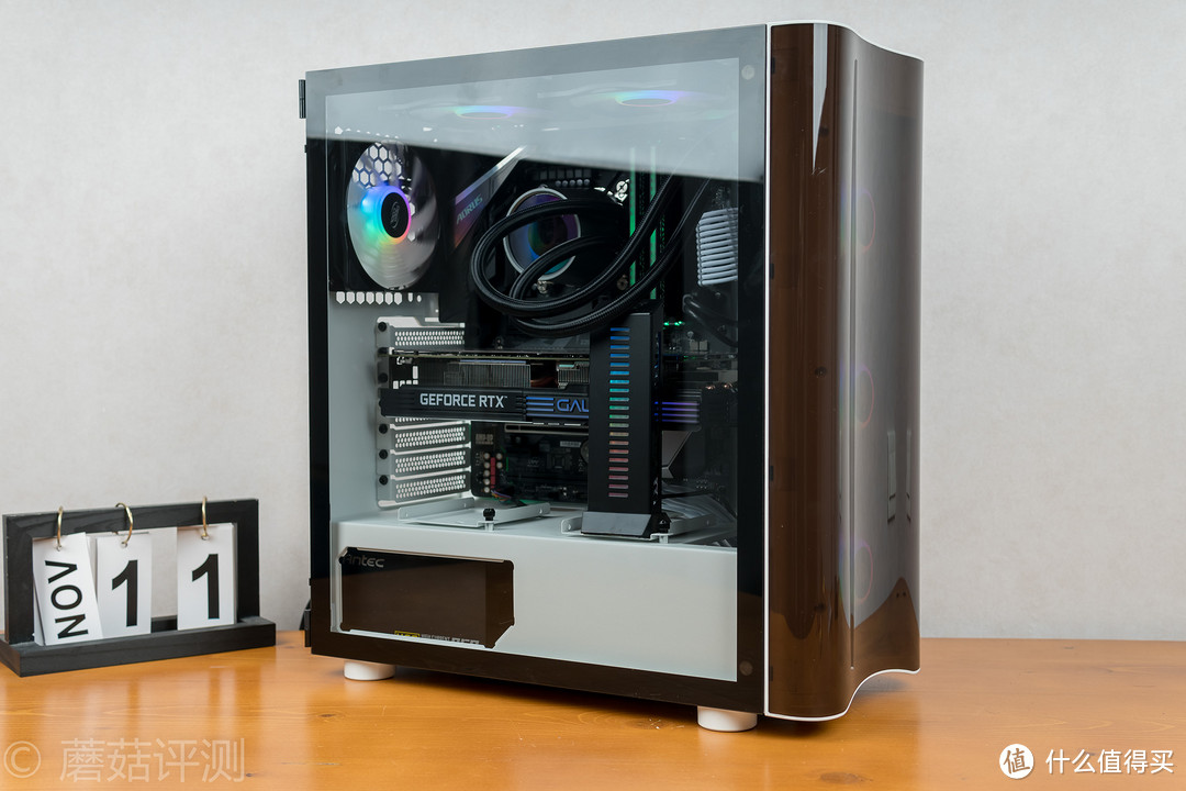 300元价位只此一例，磁吸式侧开门日常使用更方便——Tt（Thermaltake）挑战者H3 白色 中塔机箱