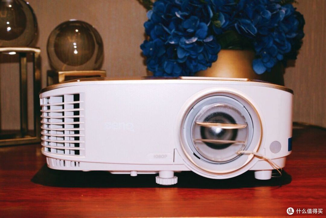 入手明基i707投影仪,打造家庭版的私人影院