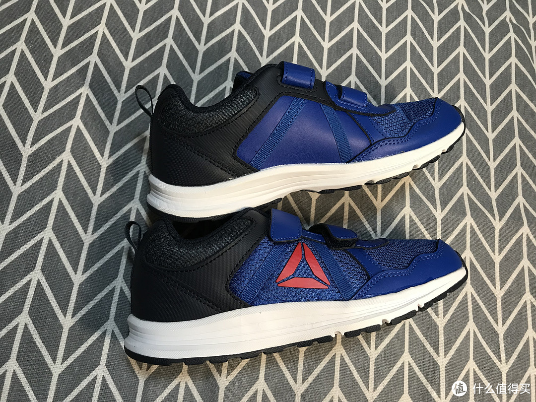 Reebok ALMOTIO 4.0 儿童低帮跑步鞋