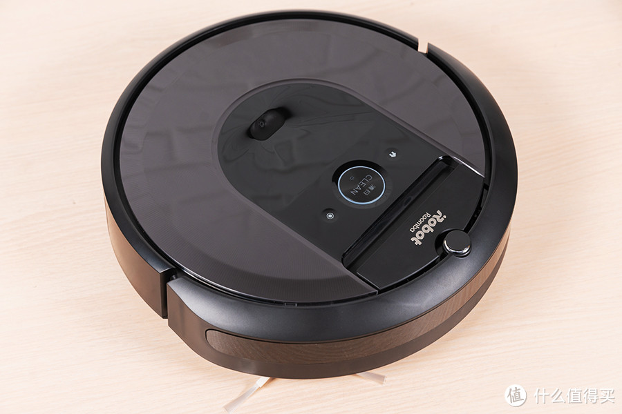 清扫家务不操心 会自动倒垃圾的 iRobot i7+扫地机器人深度评测