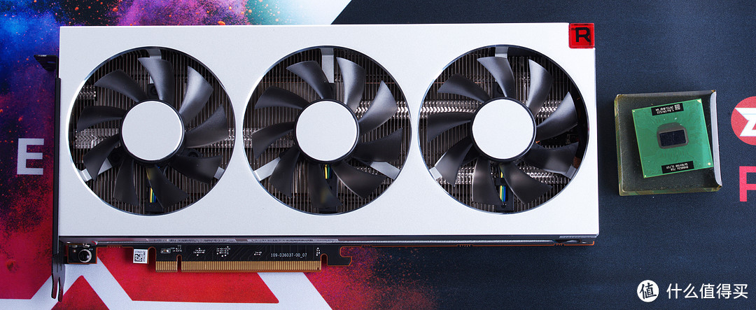 迪兰RADEON VII 设计有点草率,但是……(加小番外)