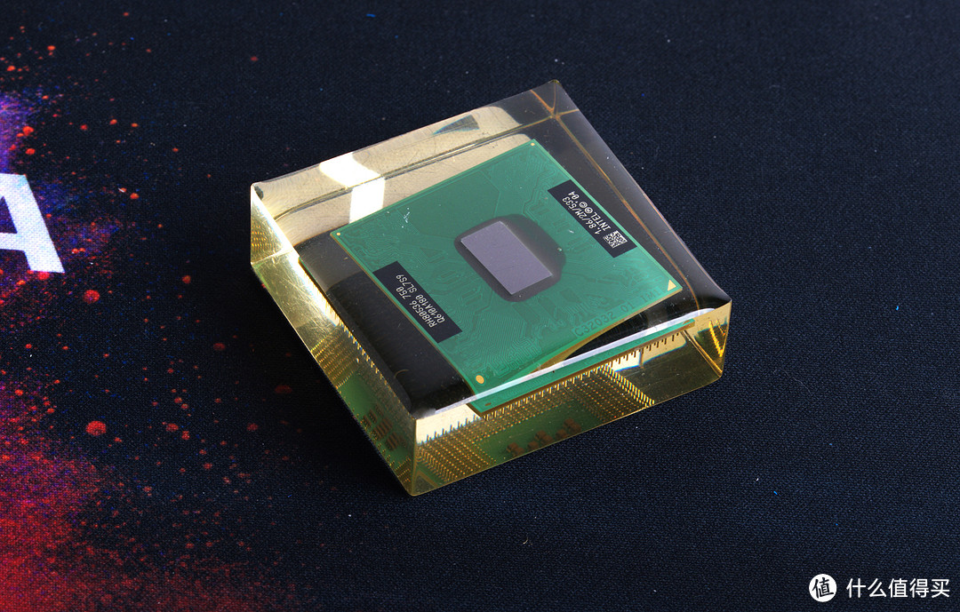 迪兰RADEON VII 设计有点草率,但是……(加小番外)