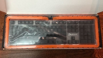 达尔优EK815 全键无冲 游戏机械键盘外观展示(塑料盖|连接头|指示灯|背板)