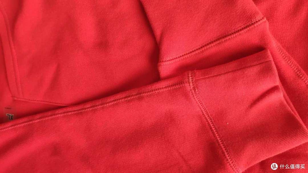 整理衣服才发现不得不分享——优衣库连帽运动衫(长袖) 413739