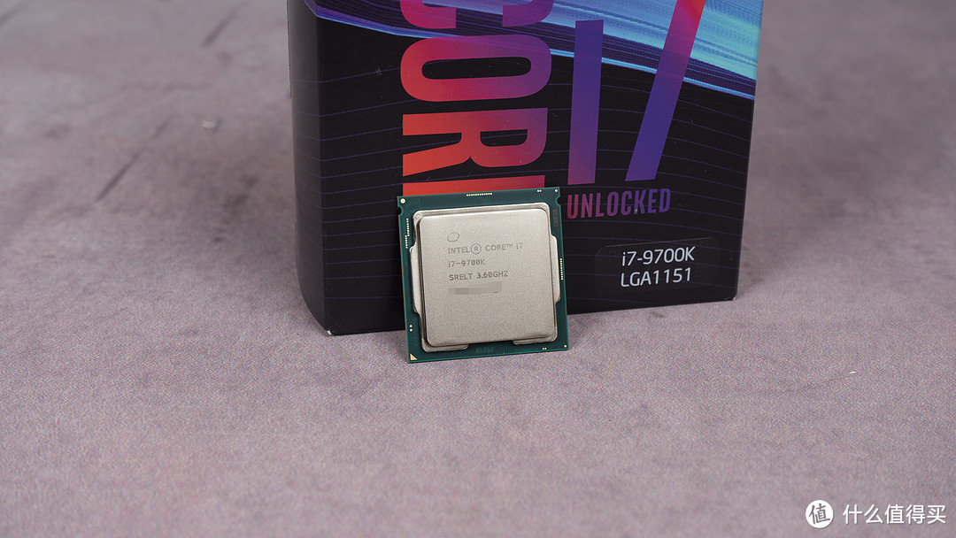 i7-9700K+ROG Z390装机秀 附与8700K游戏性能对比