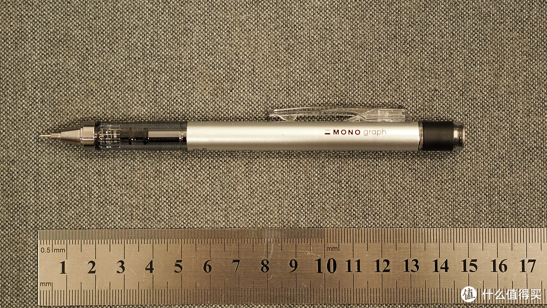 15cm的长度，比较标准的一只笔