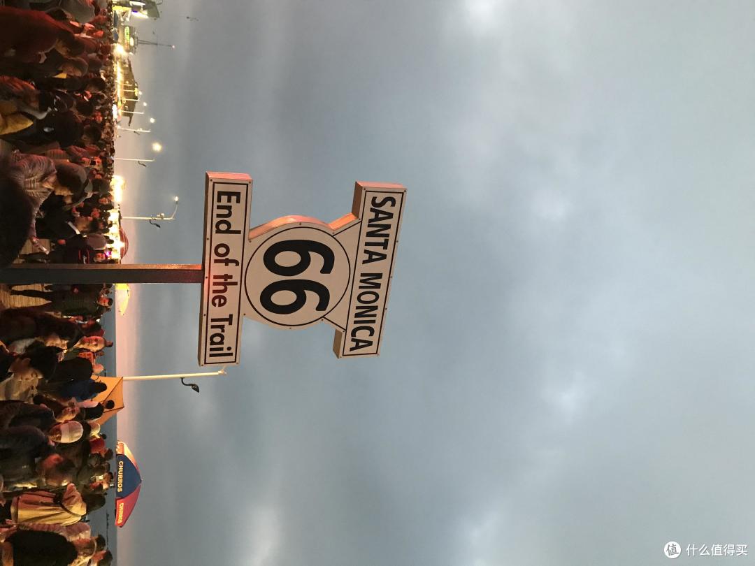 网红路标,也可以看到游客真的很多