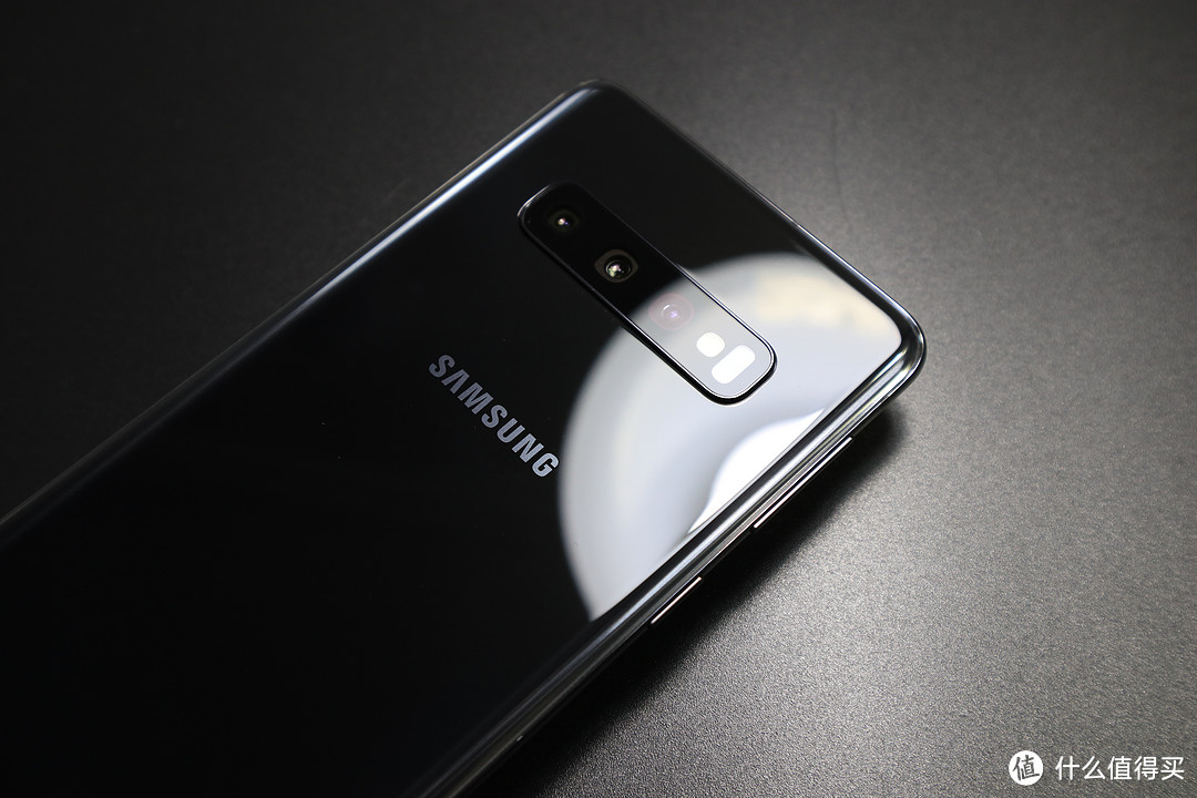 Galaxy S10 两周谈：昔日机皇，重返战场