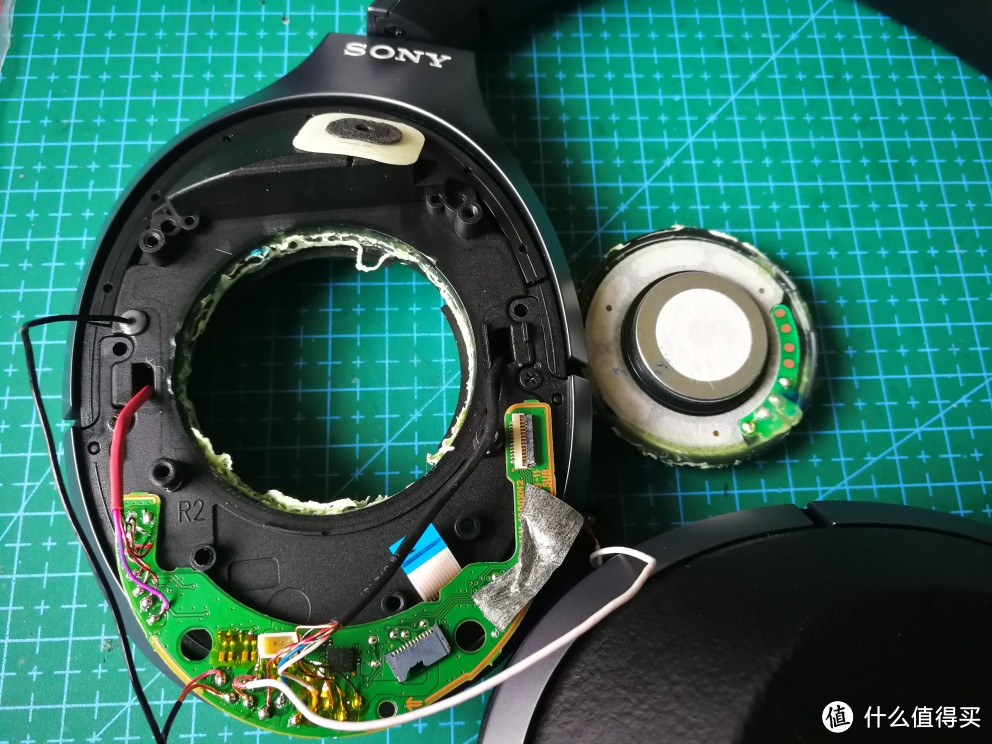 耳机维修15：SONY WH1000XM2单边不响，换单元维修过程