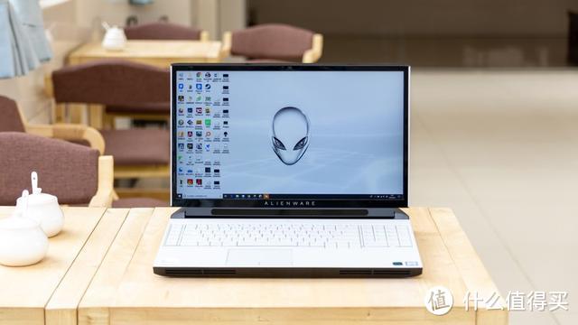 如何评价3.7万元的外星人 Alienware Area-51m 旗舰游戏本？