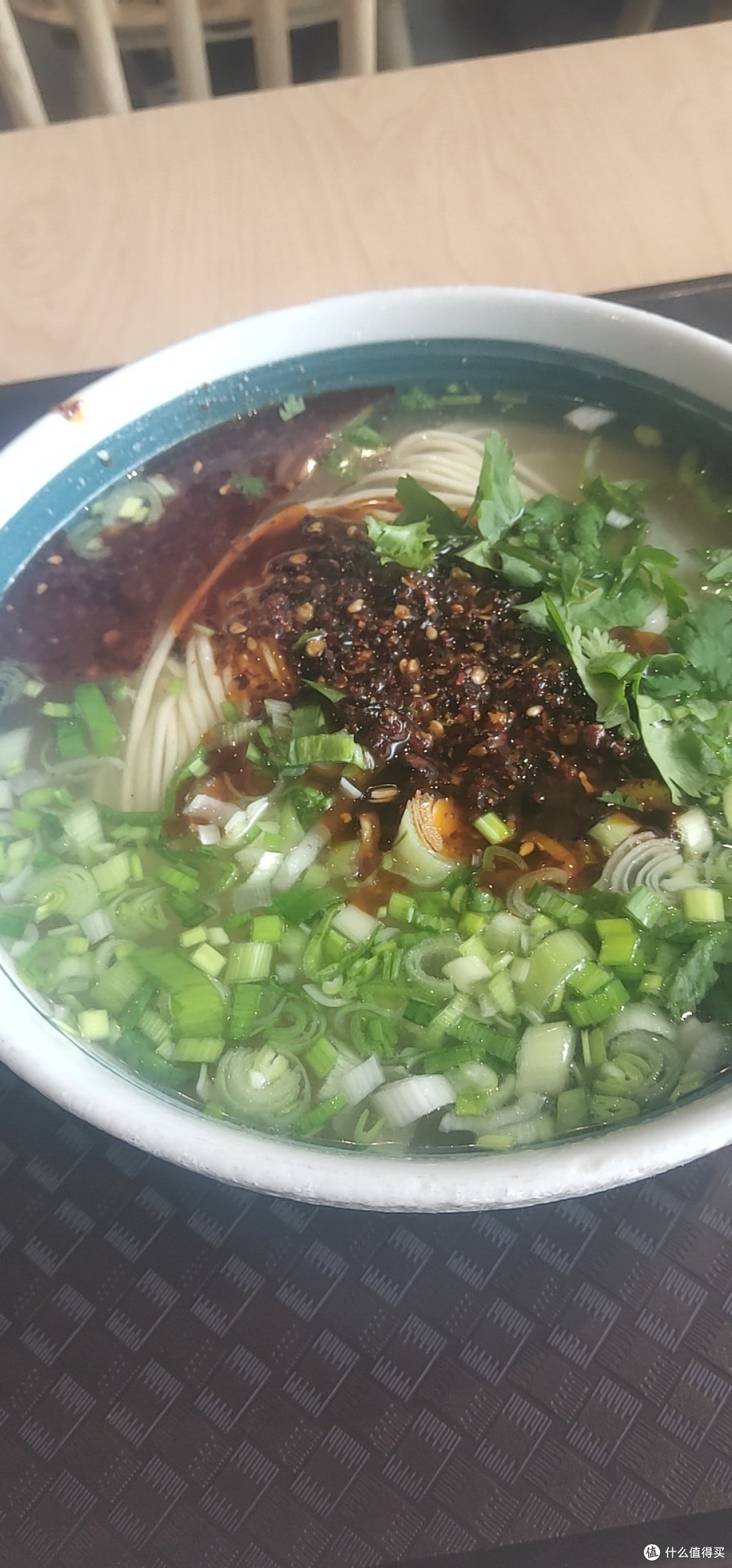 吃了一碗免费牛肉面