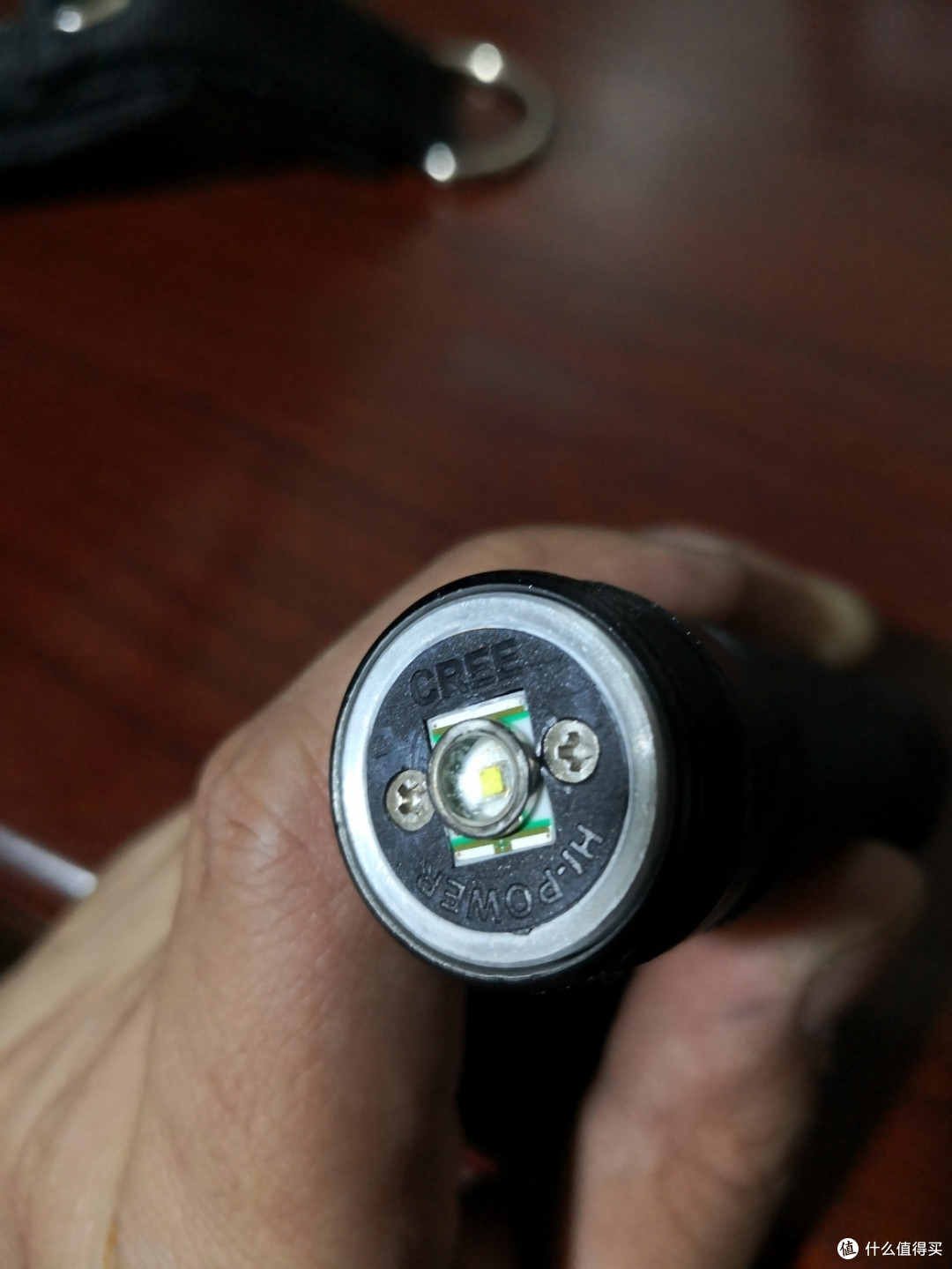 确定是Cree的灯珠吗？看着不像，这做工一般！