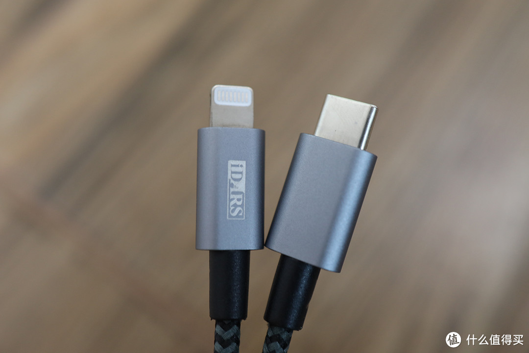 苹果快充性价比解决方案——iDARS USB-C To Lightning MFi认证编织快充线评测