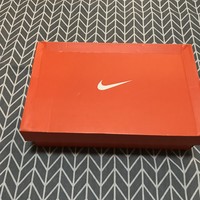 耐克 Epic React Flyknit 女士跑鞋外观展示(鞋身|鞋面|鞋垫|鞋头|后跟)