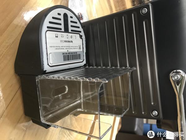 废胶囊仓，对比下机器高度，可以存放十个左右的胶囊