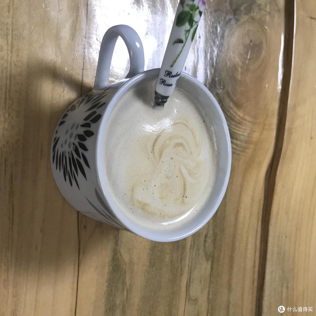 德亚NESPRESSO Pixie胶囊咖啡机开箱简评
